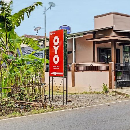 Oyo 91334 Permata Papua Guest House Pameungpeuk  Kültér fotó