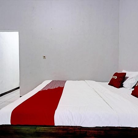 Oyo 91334 Permata Papua Guest House Pameungpeuk  Kültér fotó