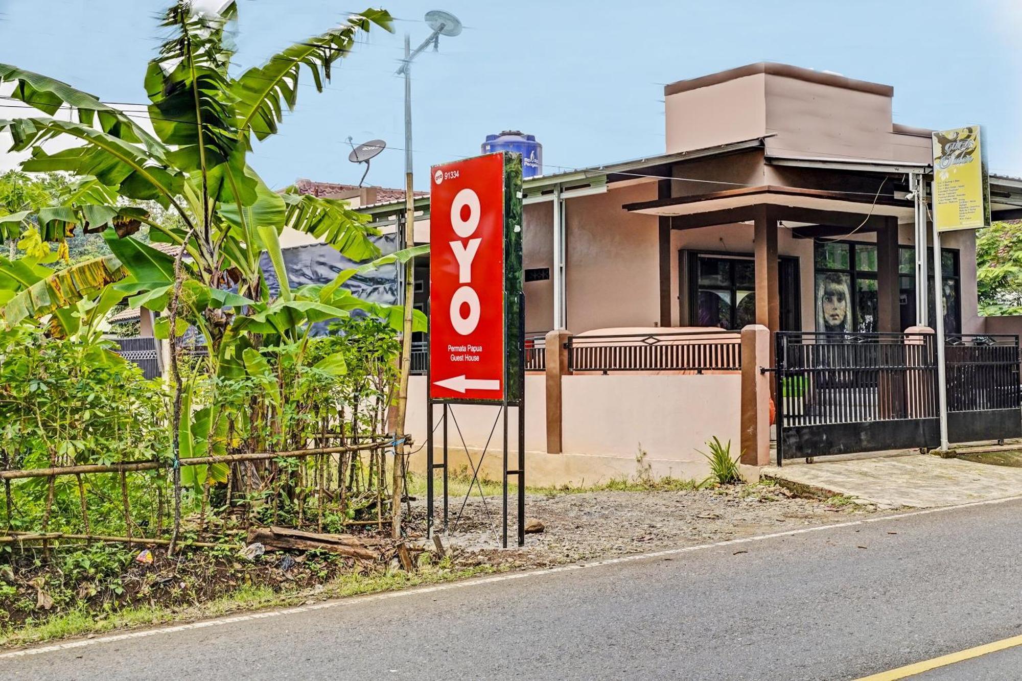Oyo 91334 Permata Papua Guest House Pameungpeuk  Kültér fotó