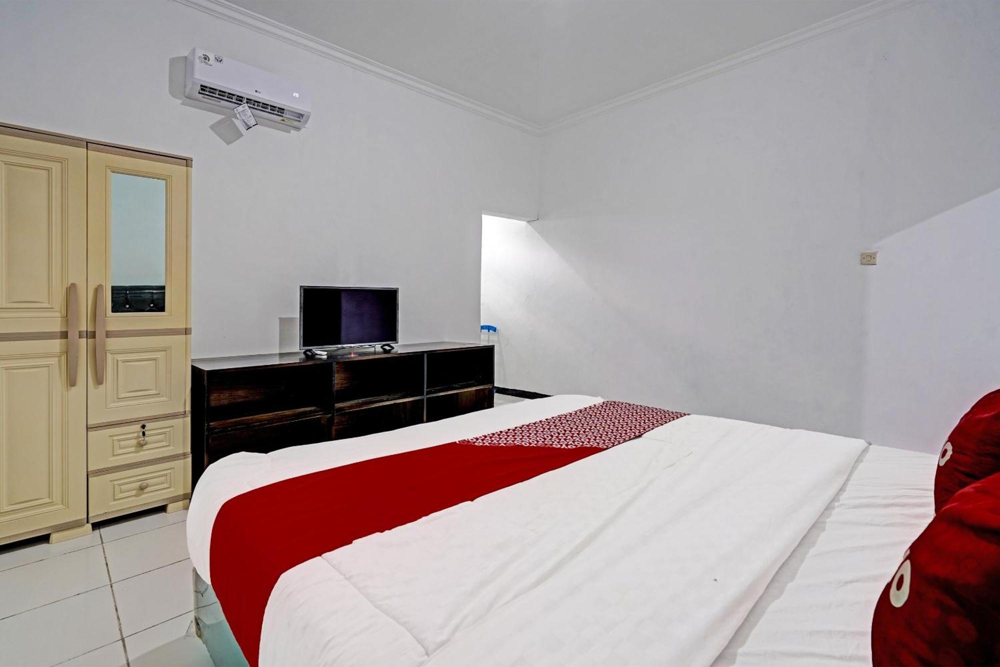 Oyo 91334 Permata Papua Guest House Pameungpeuk  Kültér fotó