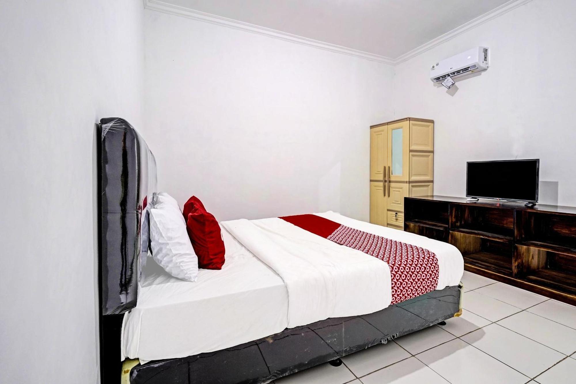 Oyo 91334 Permata Papua Guest House Pameungpeuk  Kültér fotó