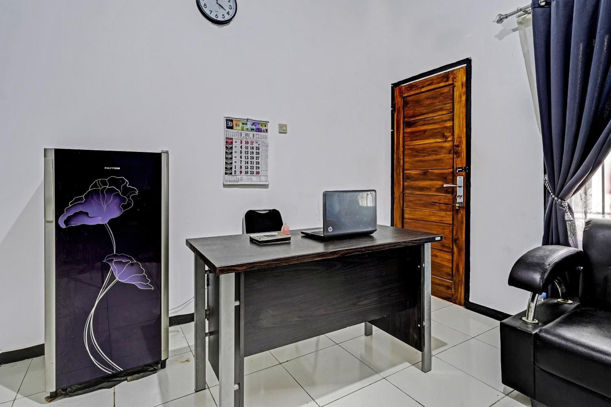 Oyo 91334 Permata Papua Guest House Pameungpeuk  Kültér fotó
