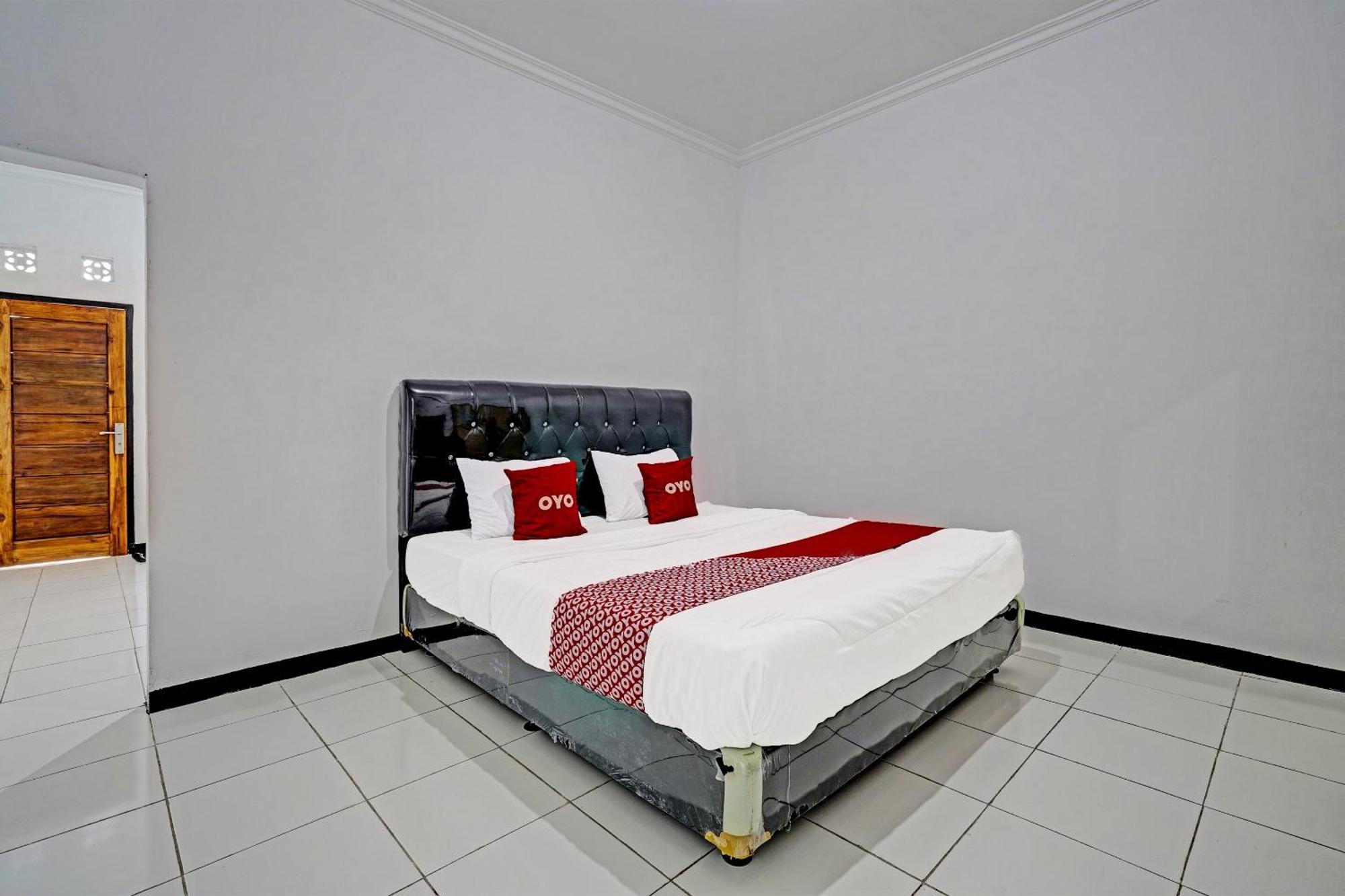 Oyo 91334 Permata Papua Guest House Pameungpeuk  Kültér fotó
