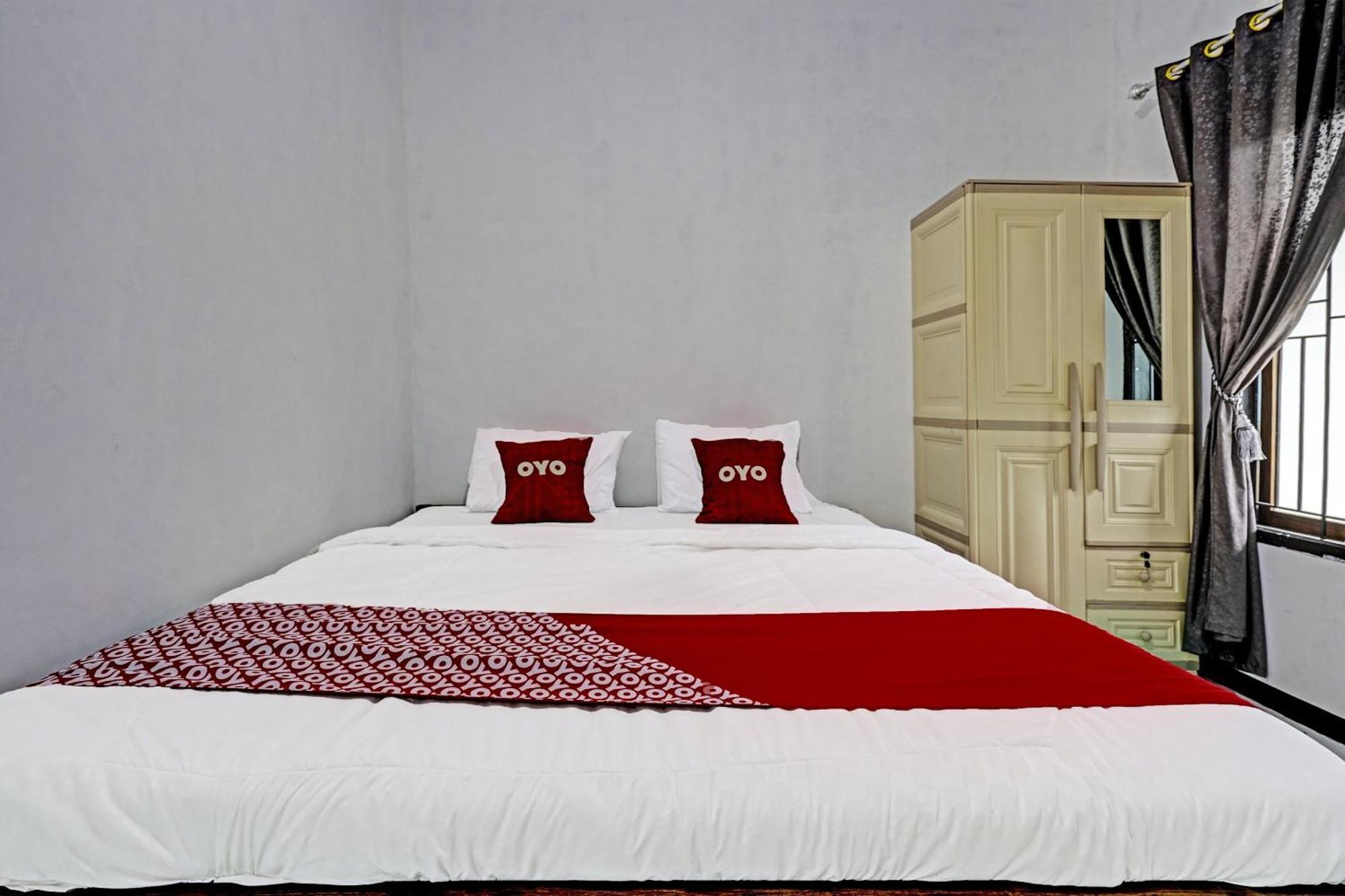 Oyo 91334 Permata Papua Guest House Pameungpeuk  Kültér fotó